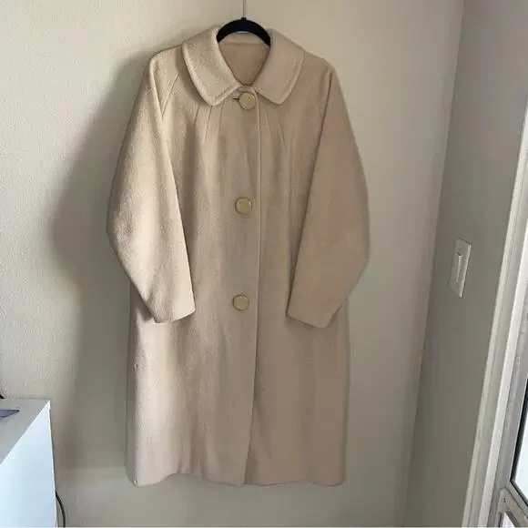 Vintage Cream Women's Coat - Picture 10 of 14